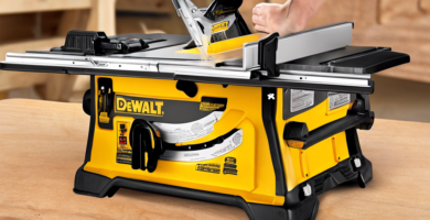 DEWALT (DWE7491RS) 10-Inch Table Saw, 32-1/2-Inch Rip Capacity, Yellow/Black/Silver